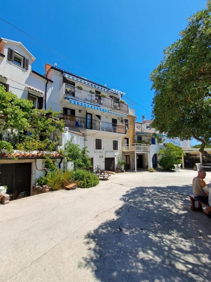 Apartment Borna Baška Buitenkant foto