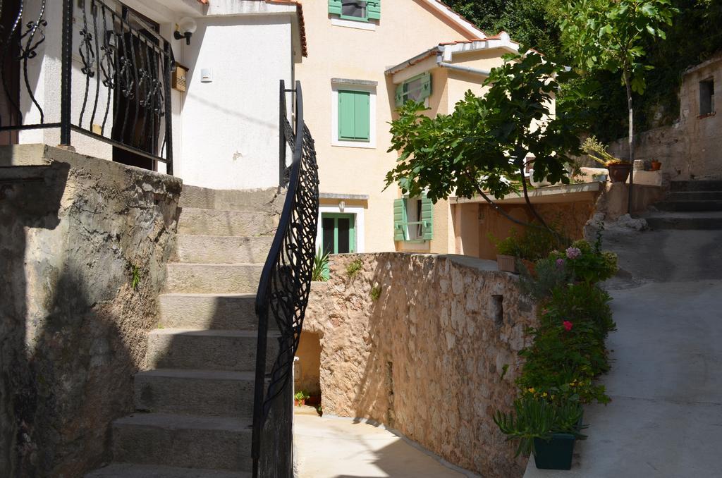 Apartment Borna Baška Buitenkant foto
