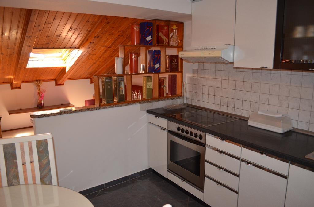 Apartment Borna Baška Buitenkant foto